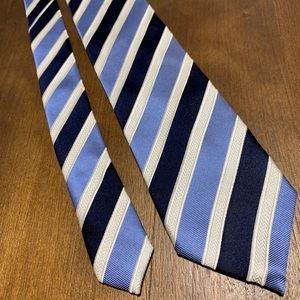 Stripe silk neck tie